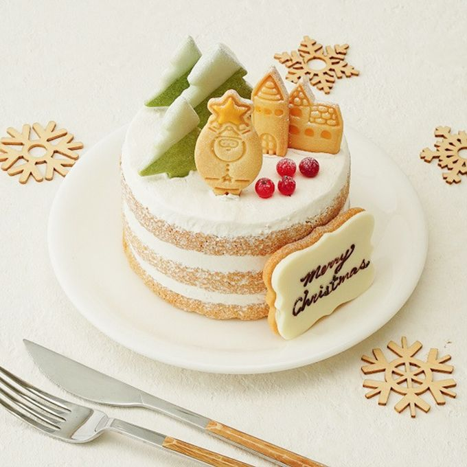 8位：クリスマスのミニチュア風シンプルケーキ・Cake.jpの2024年クリスマスケーキ人気ランキングのおすすめ10選・JPCouponCodes説明